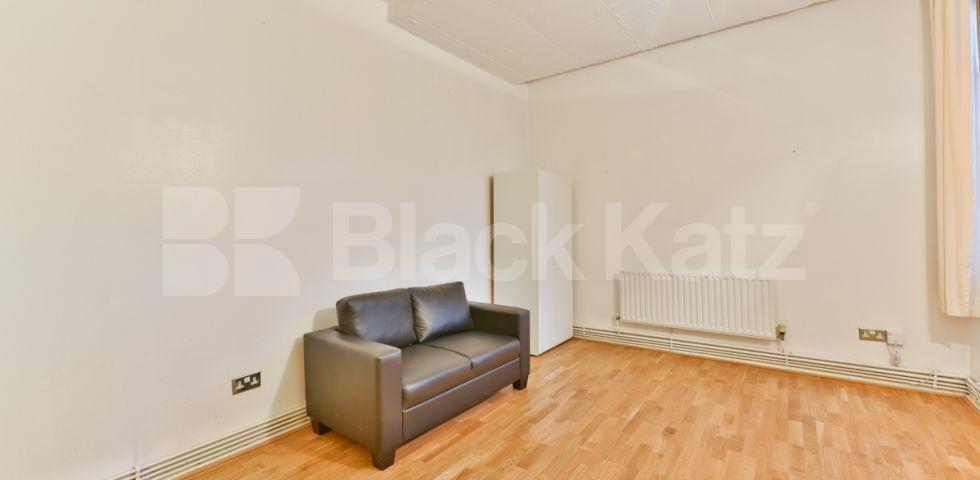 			NEW , 2 Bedroom, 1 bath, 1 reception Flat			 BRITANNIA LOFTS-BANNER STREET, CLERKENWELL-OLD STREET-SHOREDITCH